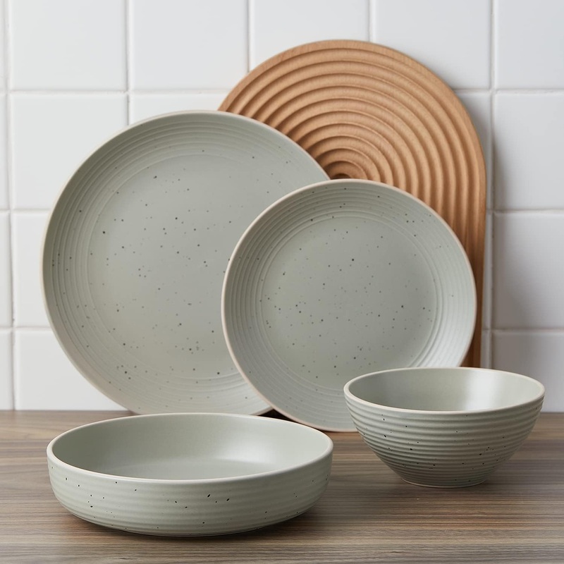 Stone Lain Lauren Stoneware Dinnerware Set, 16-Piece Service for 4, Green | Bigbigmart.com