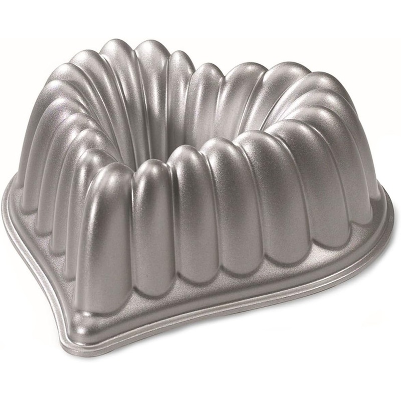 Nordic Ware Elegant Heart Bundt Pan | Bigbigmart.com